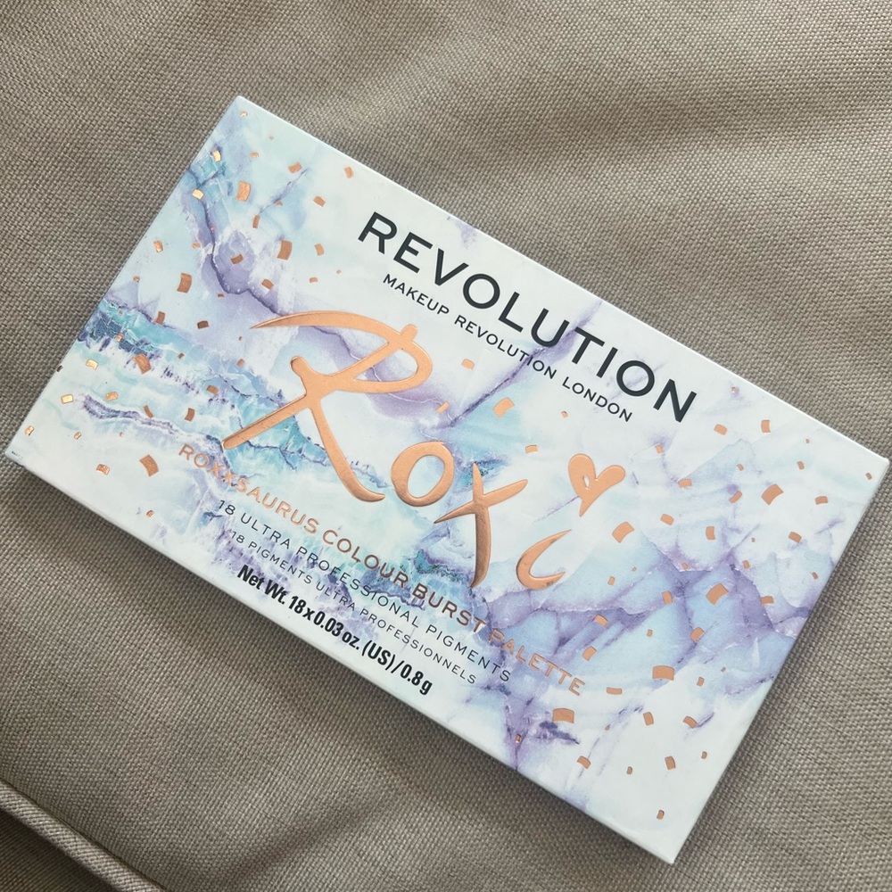 Makeup Revolution X “ROXXSAURUS” Roxi Colour Burst Palette